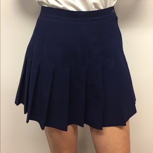American Apparel style pleated skirt
